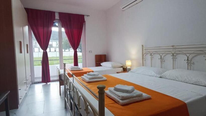 Трехместный Президентский, Alepou Guest House