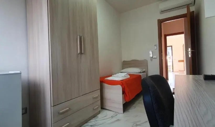 コンフォートトリプルルーム, Alepou Guest House