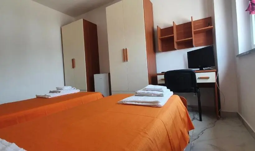 コンフォートトリプルルーム, Alepou Guest House
