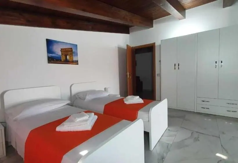 スーペリアトリプルルーム, Alepou Guest House