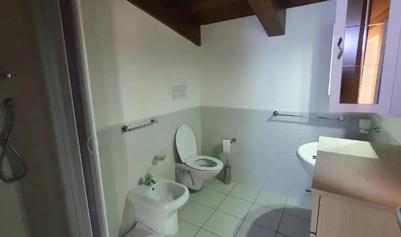 デラックストリプルルーム, Alepou Guest House