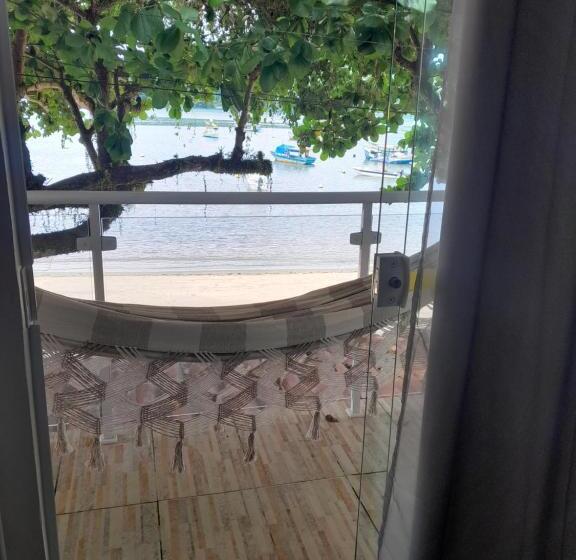 اتاق استاندارد سه تخته با بالکن, Pousada Pé Na Areia