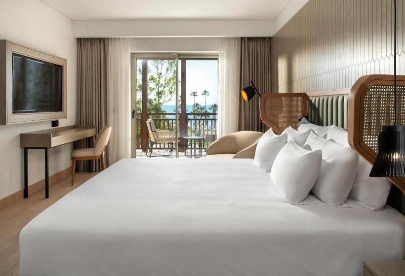 סוויטה נוף לים, Radisson Collection Hotel, Bodrum