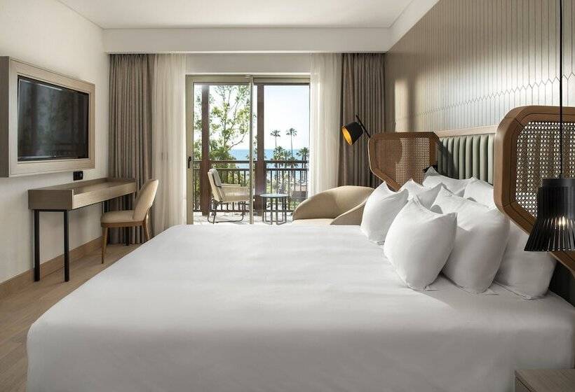 סוויטה נוף לים, Radisson Collection Hotel, Bodrum