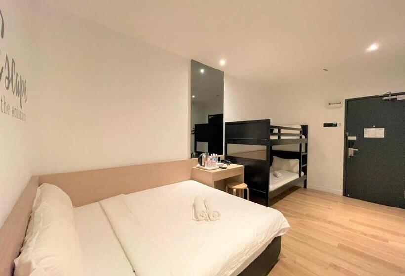 Family Room, Victoria Station Hotel Melaka