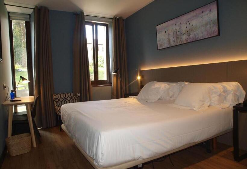 Номер Стандарт, M&uga Hotela