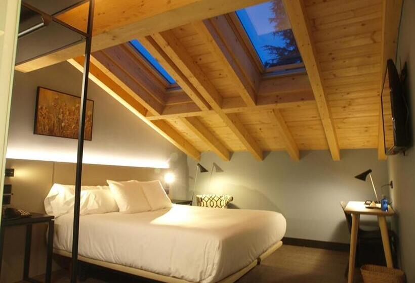 Номер Стандарт, M&uga Hotela