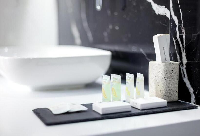 جناح, N Hotel By Noshi