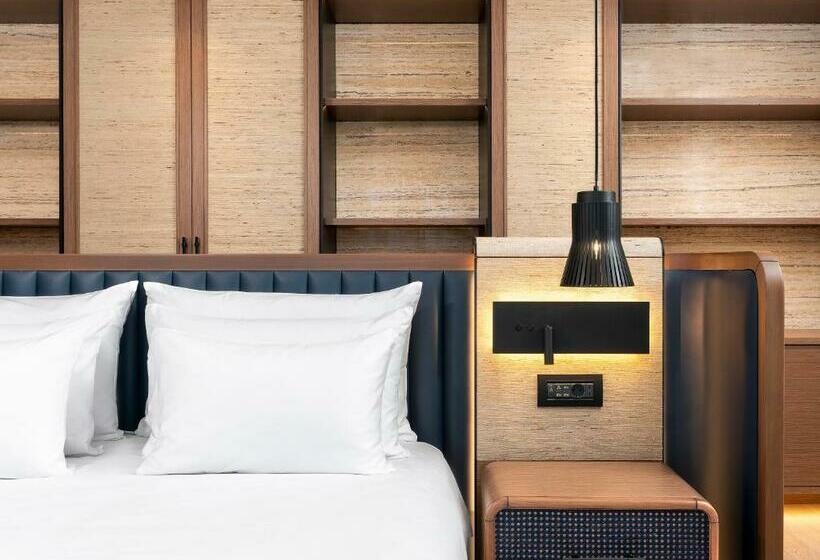 סוויטה נוף לים, Radisson Collection Hotel, Bodrum