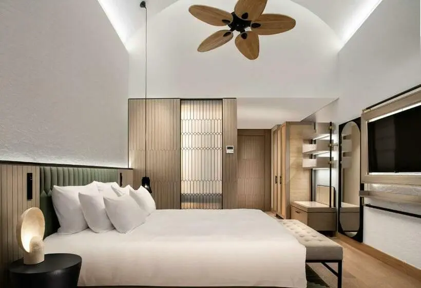オーシャンビューのプレミアムルーム。, Radisson Collection Hotel, Bodrum