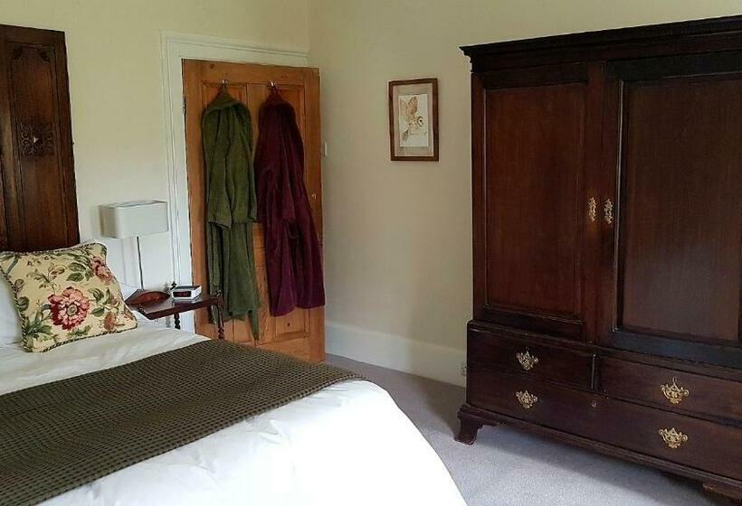 חדר דחוקס עם מיטת קינג, Upper Buckton B&b