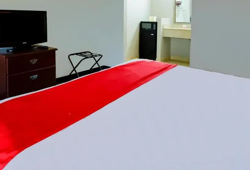 キングサイズベッドのスイートルーム, Cypress Inn & Suites