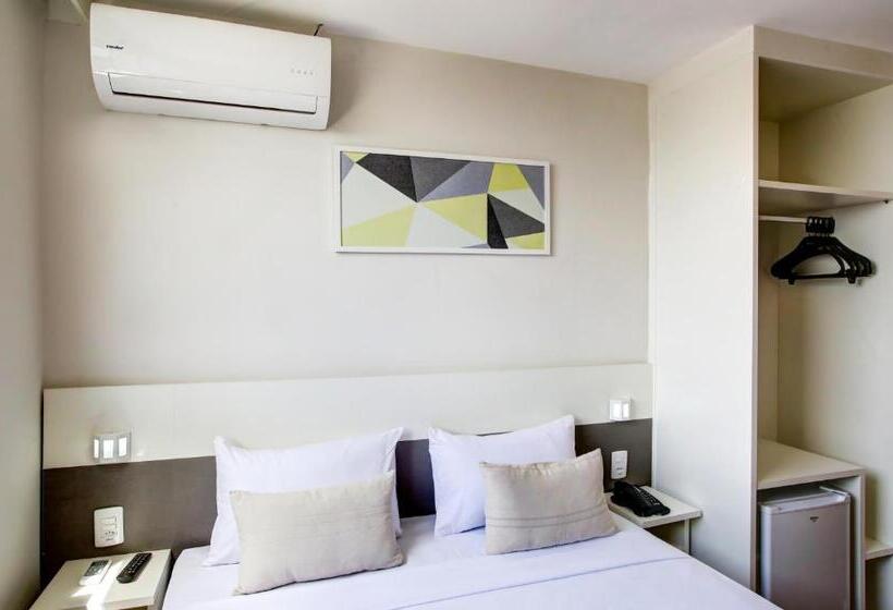 غرفة قياسية لذوى الاحتياجات الخاصة, Go Inn Contagem Mg