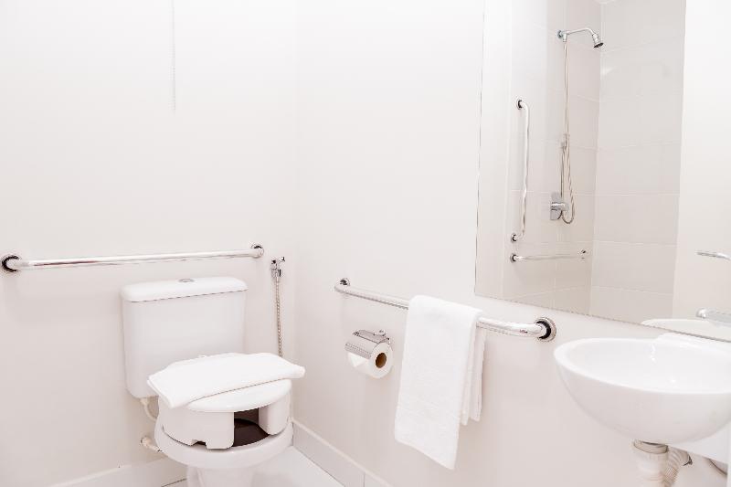 غرفة قياسية لذوى الاحتياجات الخاصة, Go Inn Contagem Mg