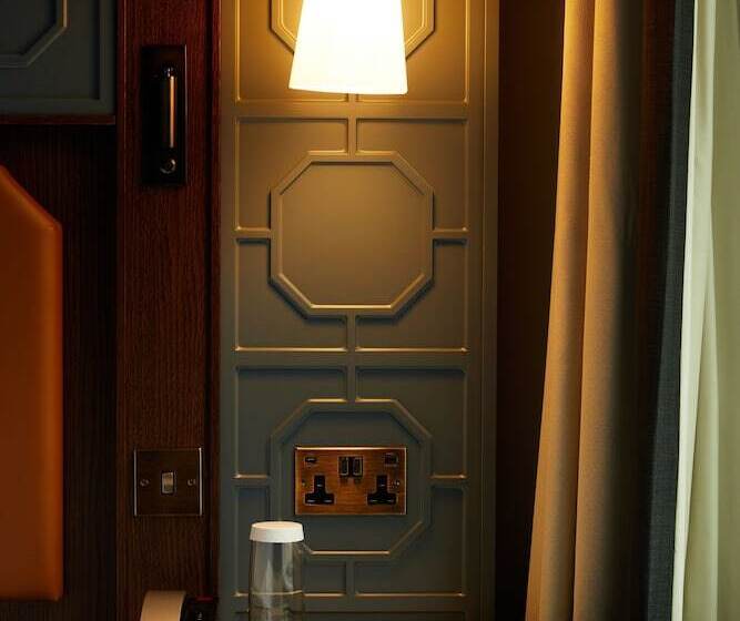 豪华房间, The Parkgate