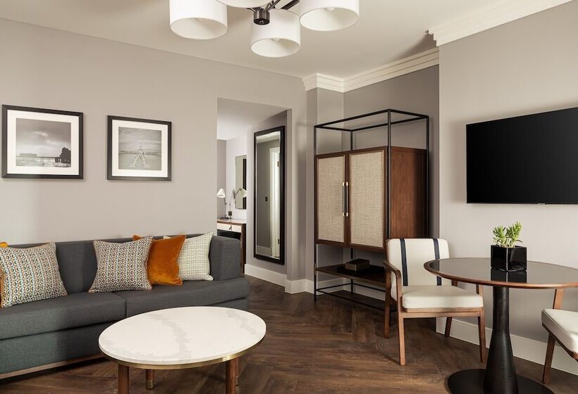 高级套房, The Parkgate