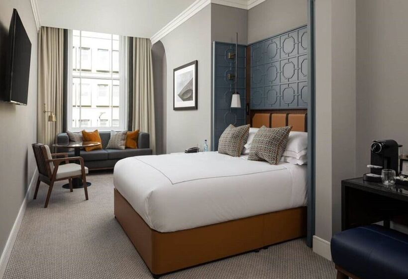 高级大房间, The Parkgate