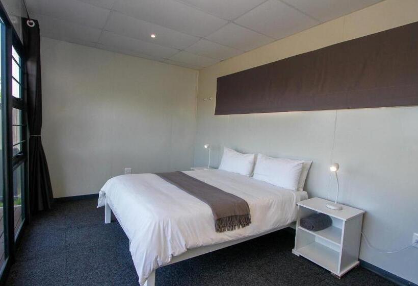 Номер Стандарт, Sleepover Kmia