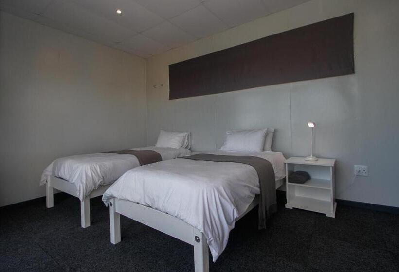 Номер Стандарт, Sleepover Kmia