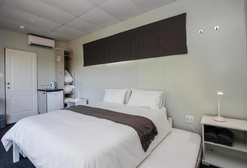 Семейный Номер, Sleepover Kmia