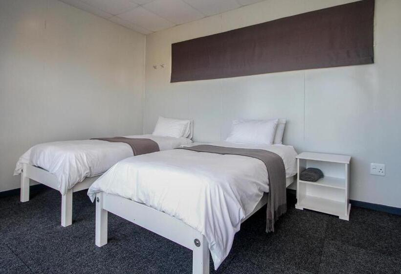 Номер Стандарт, Sleepover Kmia