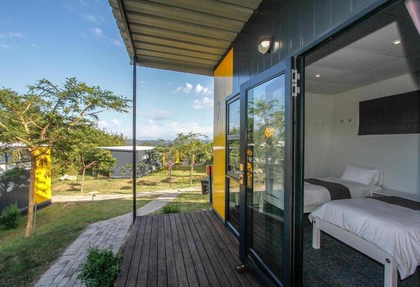 Номер Стандарт, Sleepover Kmia