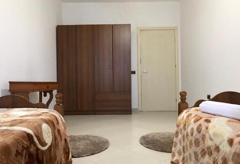 スタンダードルーム, Home Sweet Home 1   Guest House