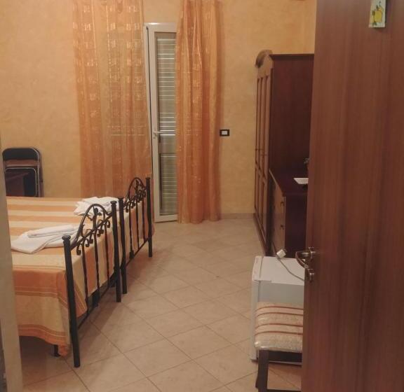 Номер Стандарт, Paradise House