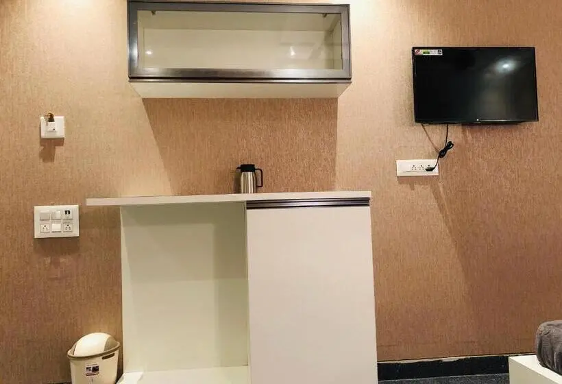 キングサイドベッドのスタンダードワンルーム, C M Hotel New