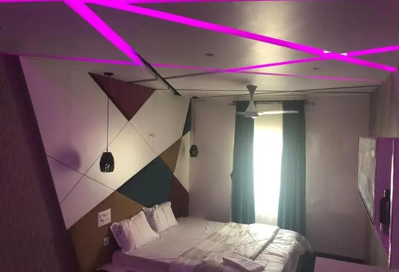 キングサイドベッドのスタンダードワンルーム, C M Hotel New