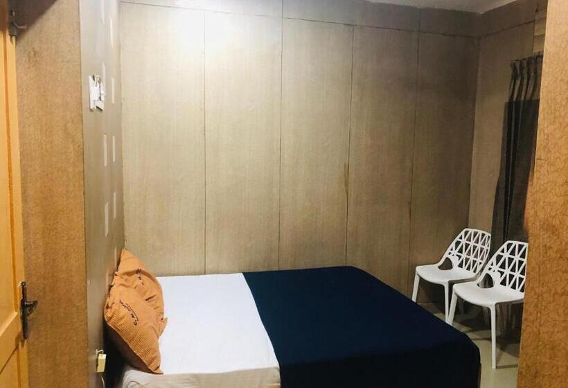 豪华房间, C M Hotel New