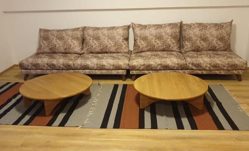 4인용 스탠다드 룸, Bujtinat E Lugines Valbone