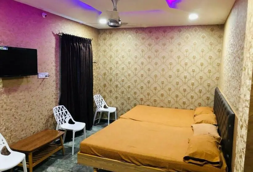 スタンダード４人部屋, C M Hotel New