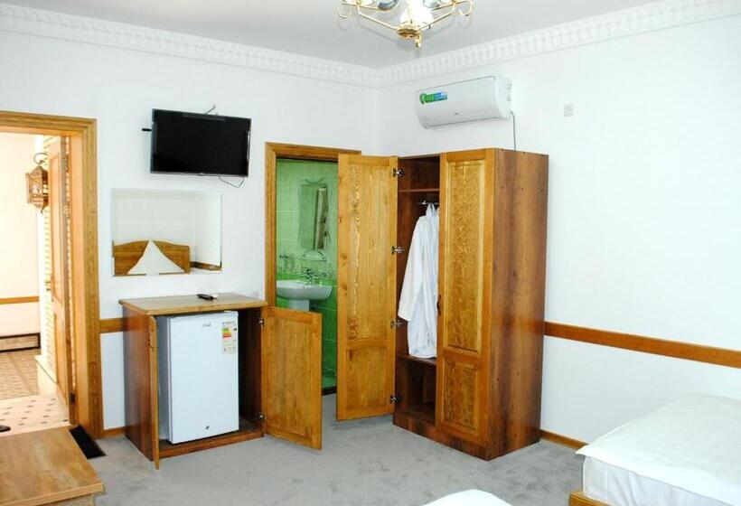 غرفة قياسية فردية, Munis