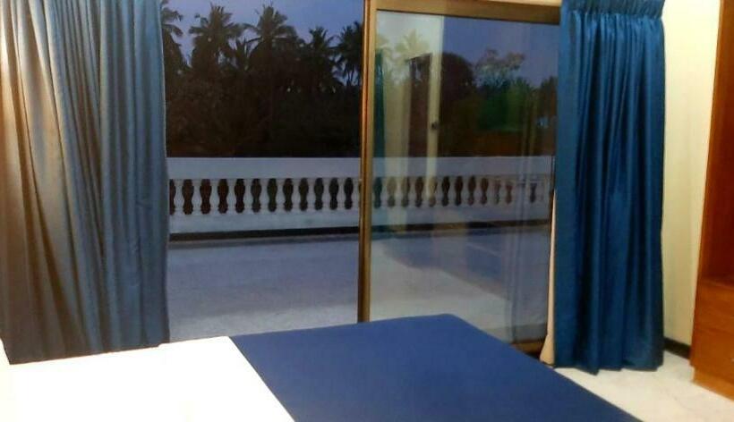 バルコニー付スイート, Agni