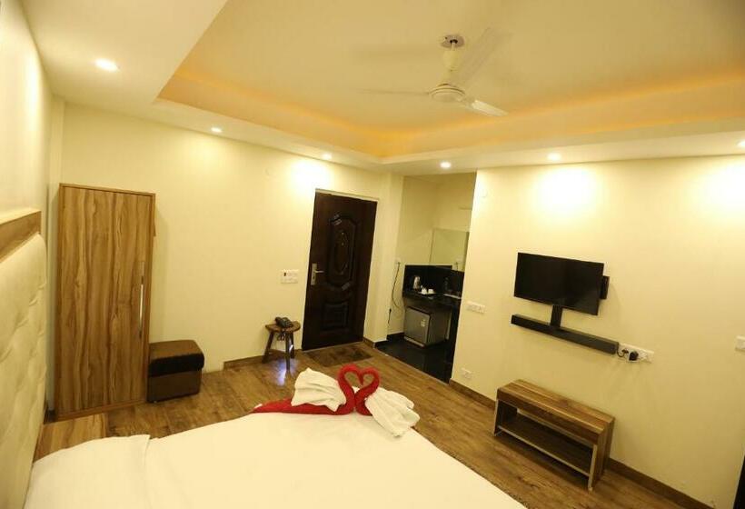 Standard Room, Avenue 18 Resort