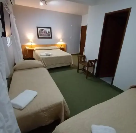 スタンダード4人部屋, Iberia