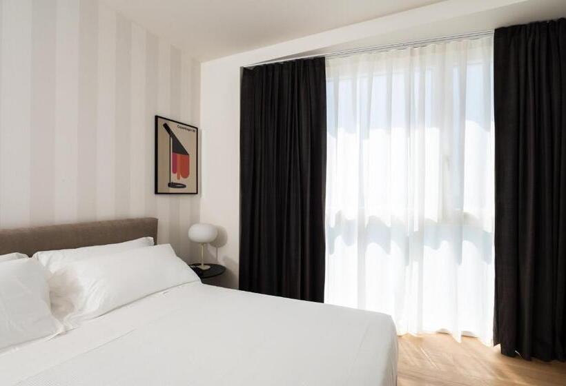 标准间, Punta Tipa