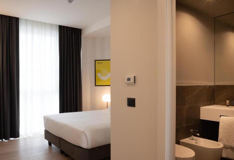 家庭间, Punta Tipa