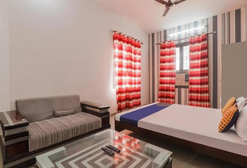 Трехместный Президентский, Spot On Sahyadri Inn