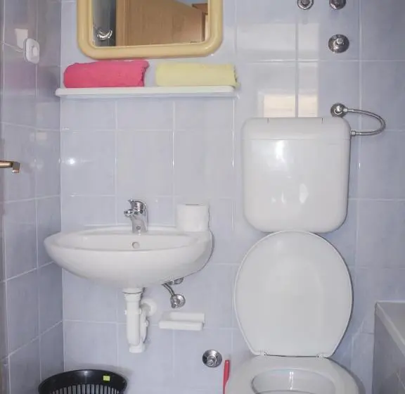 Triple Room Sea View, Apartmans And Rooms Mato