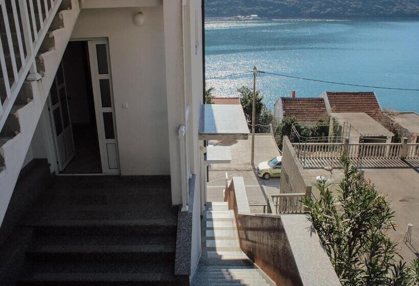 四人标准间, Apartmans And Rooms Mato