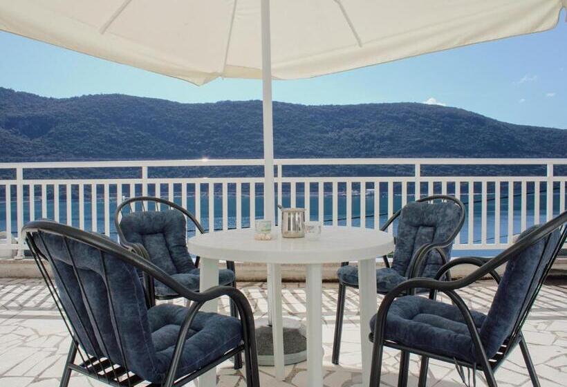 带海景的标准工作室, Apartmans And Rooms Mato