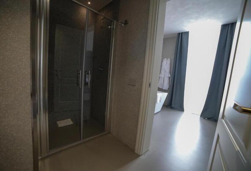 سوییت جونیور با بالکن, 20 Miglia Boutique