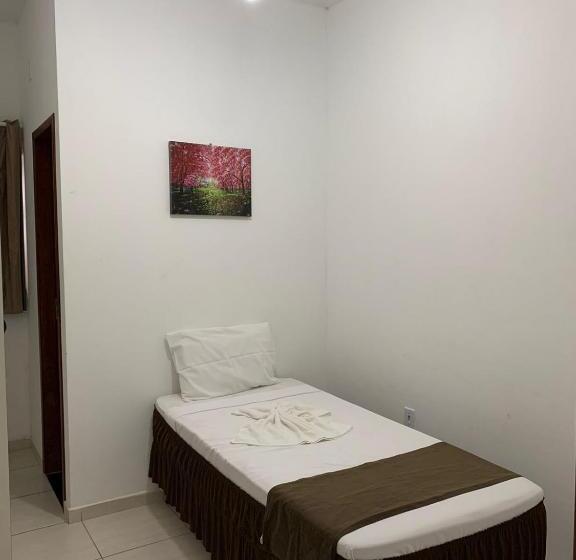 חדר אקונומי, Alelos