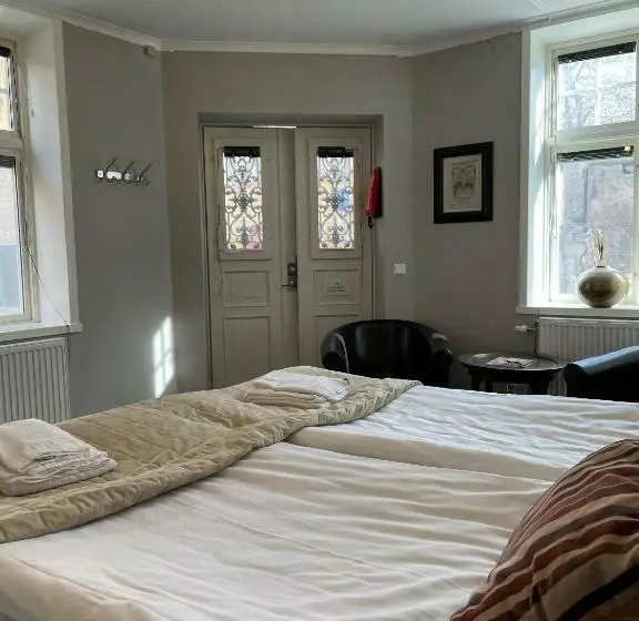 اتاق اکونومی, Börsen Annex
