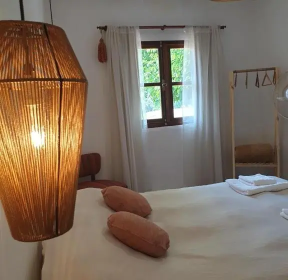 ３ベッドルームハウス, La Sala
