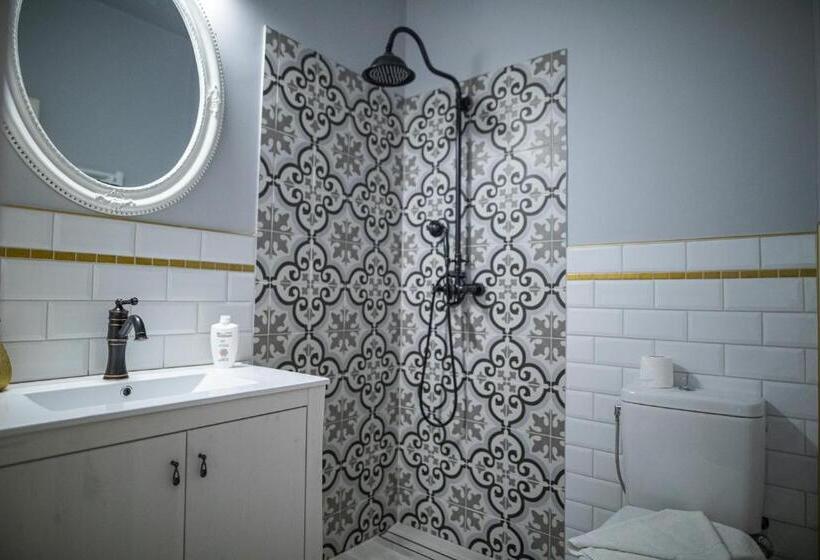 ベーシックルーム, Neptun Badacsony