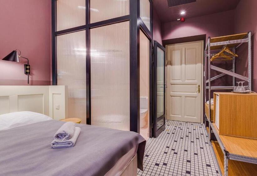 スタンダードルーム, Neptun Badacsony