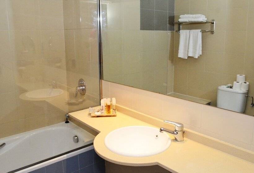 اتاق لوکس چهار تخته, Terranova